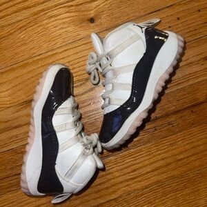 Jordan 11s 7.5T